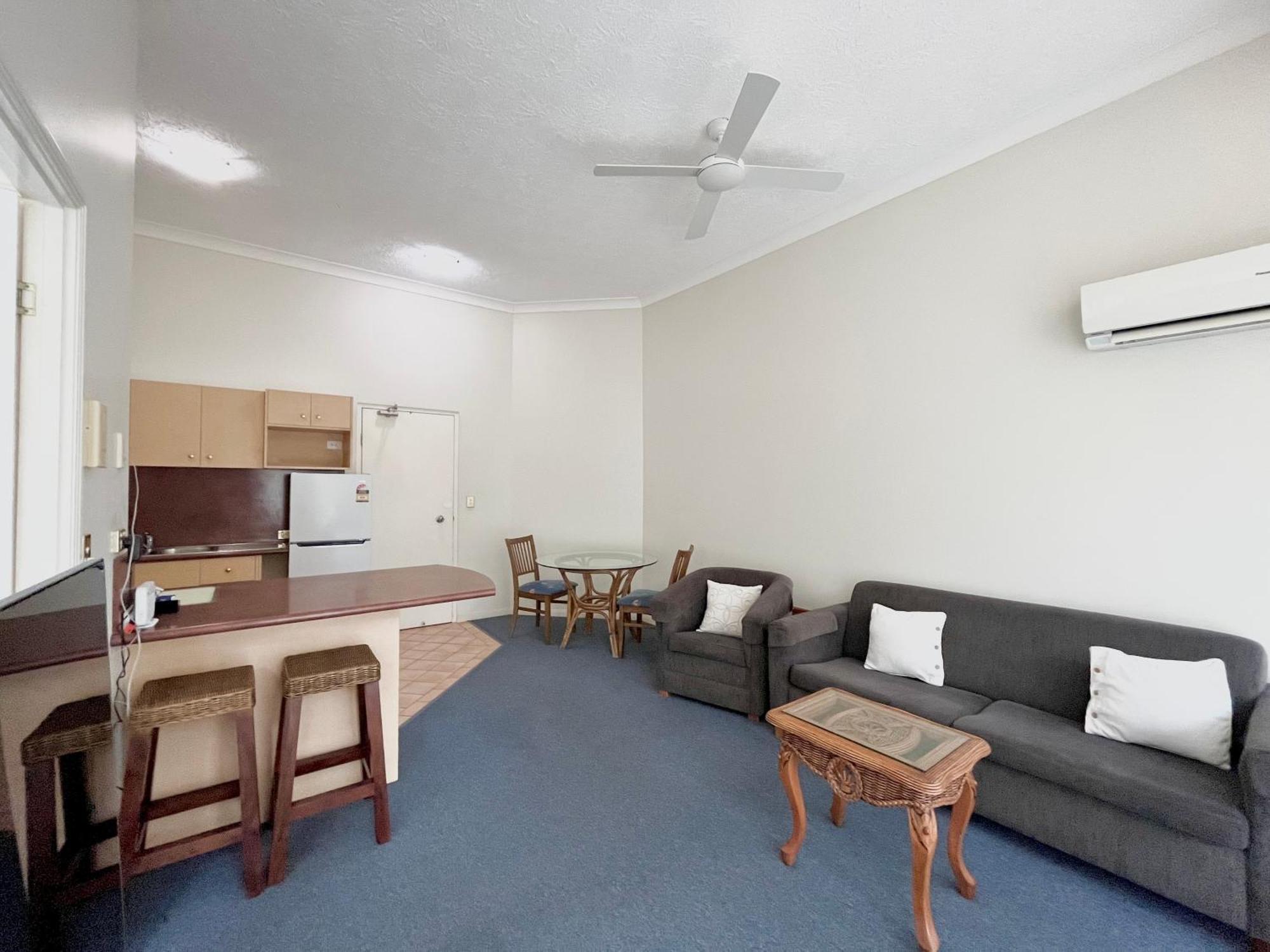 Surf Parade Resort Gold Coast Eksteriør billede