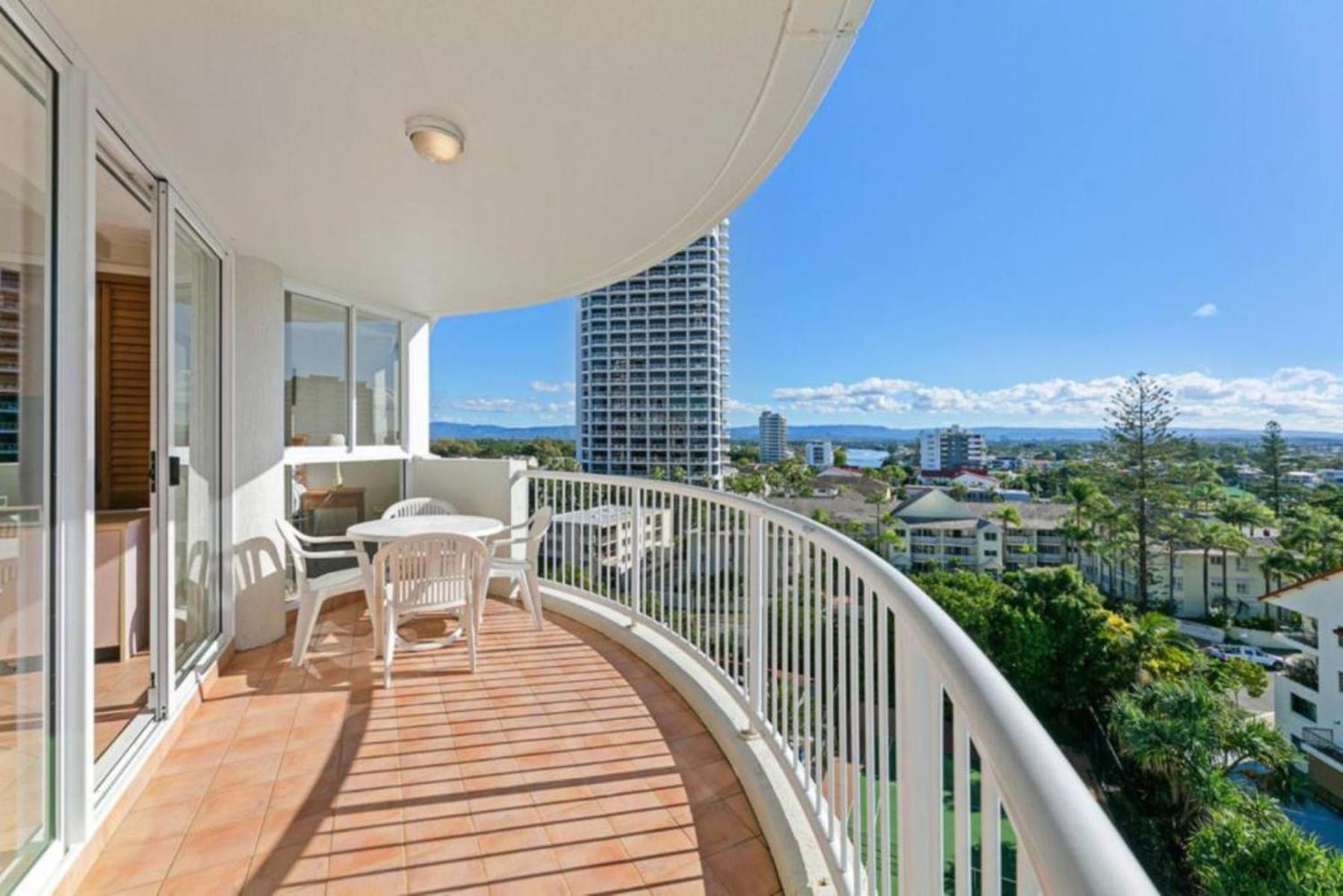 Surf Parade Resort Gold Coast Eksteriør billede