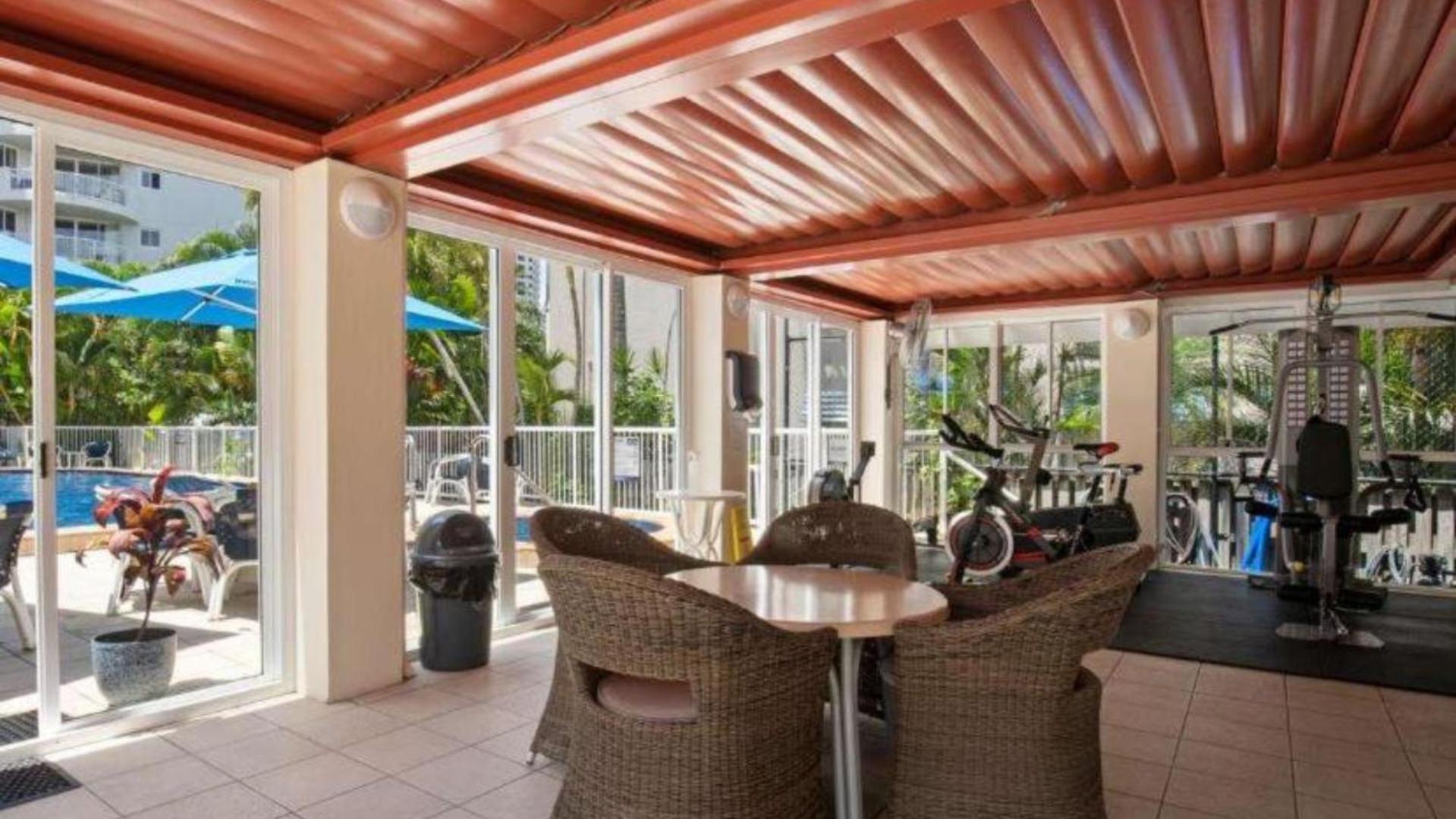Surf Parade Resort Gold Coast Eksteriør billede