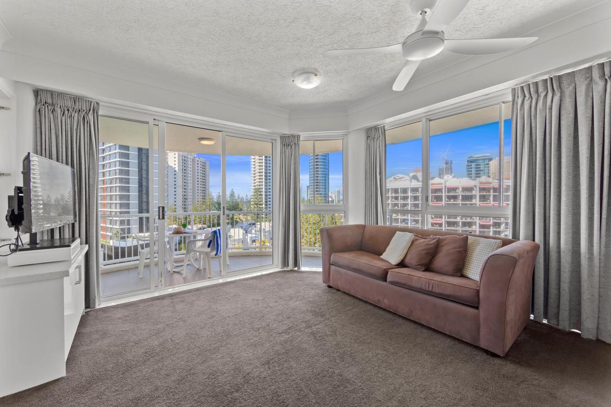 Surf Parade Resort Gold Coast Eksteriør billede